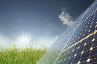 Ref. BORO20160505002 Empresa rumana ofrece acuerdos de adquisición de una central fotovoltaica lista para construir