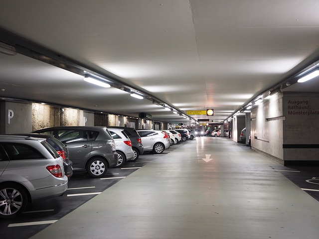 Ref. TOIT20230522008 Startup italiana ofrece un sistema de gestión de estacionamiento inteligente integrado para eliminar el tráfico adicional generado por los automóviles que buscan un espacio de estacionamiento libre